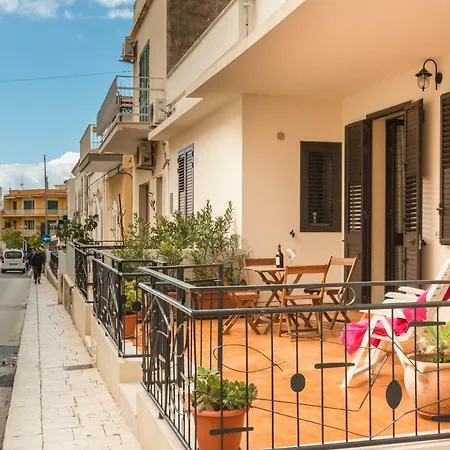 Casa Teti Апартаменты Марина-ди-Рагуза